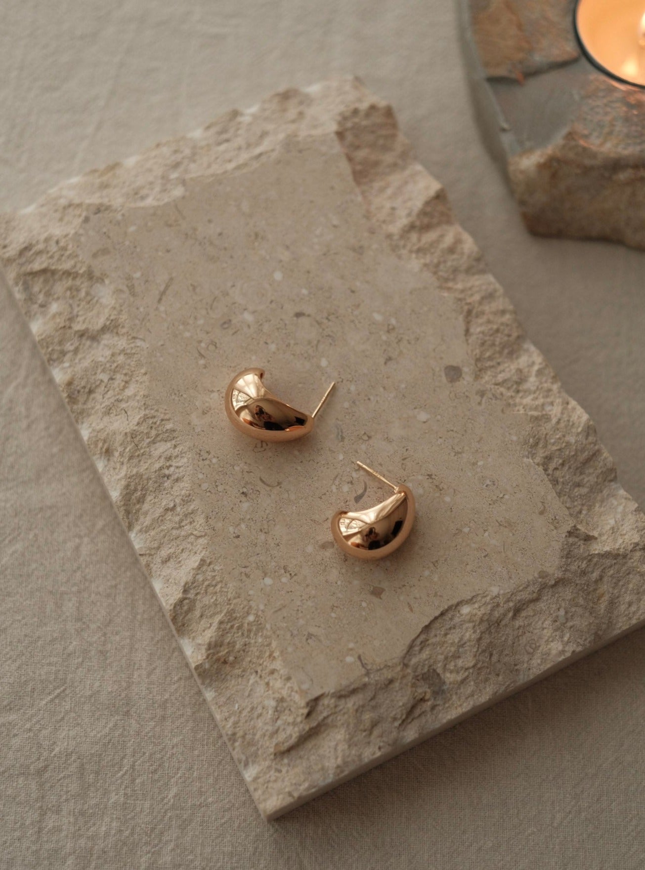 18K Dome Earring - NOV ACCESSORIES