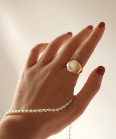 Vintage White Agate Ring