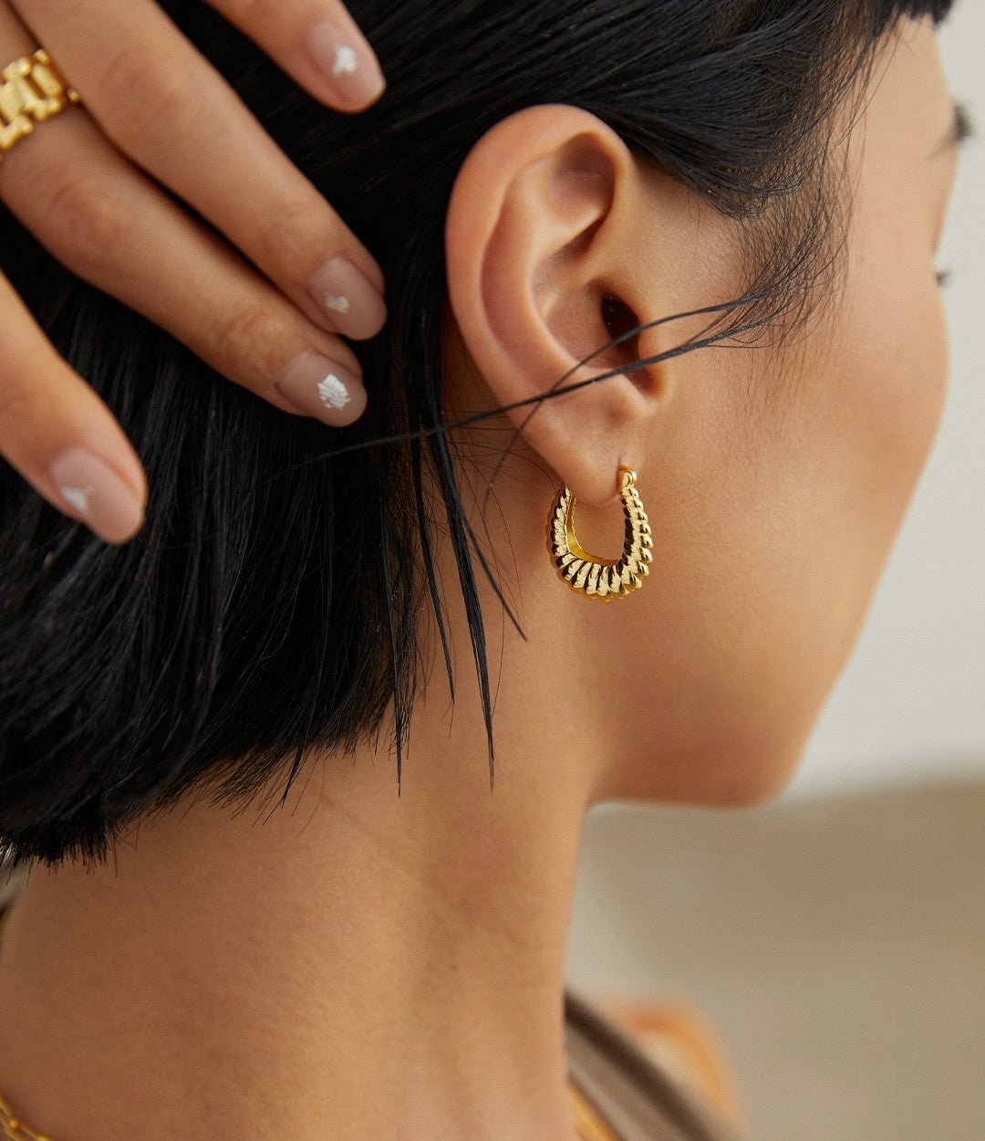 Classic Twisto Earring NOV ACCESSORIES - Main Image
