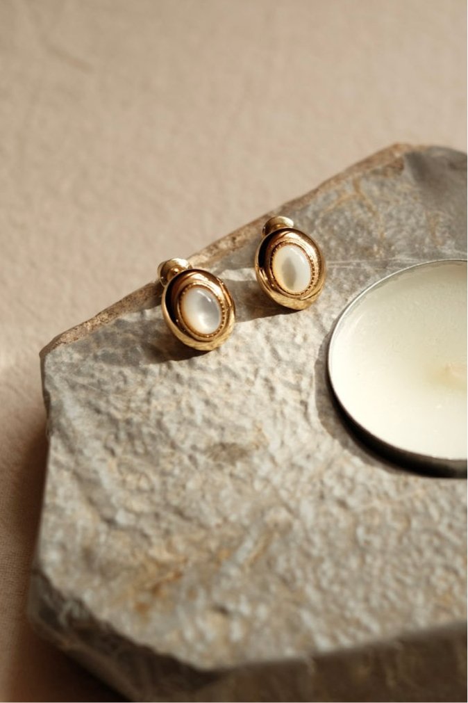 Oval White Agate Earring - NOV ACCESSORIES