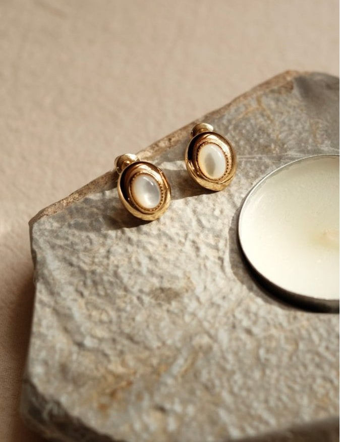 Oval White Agate Earring - NOV ACCESSORIES