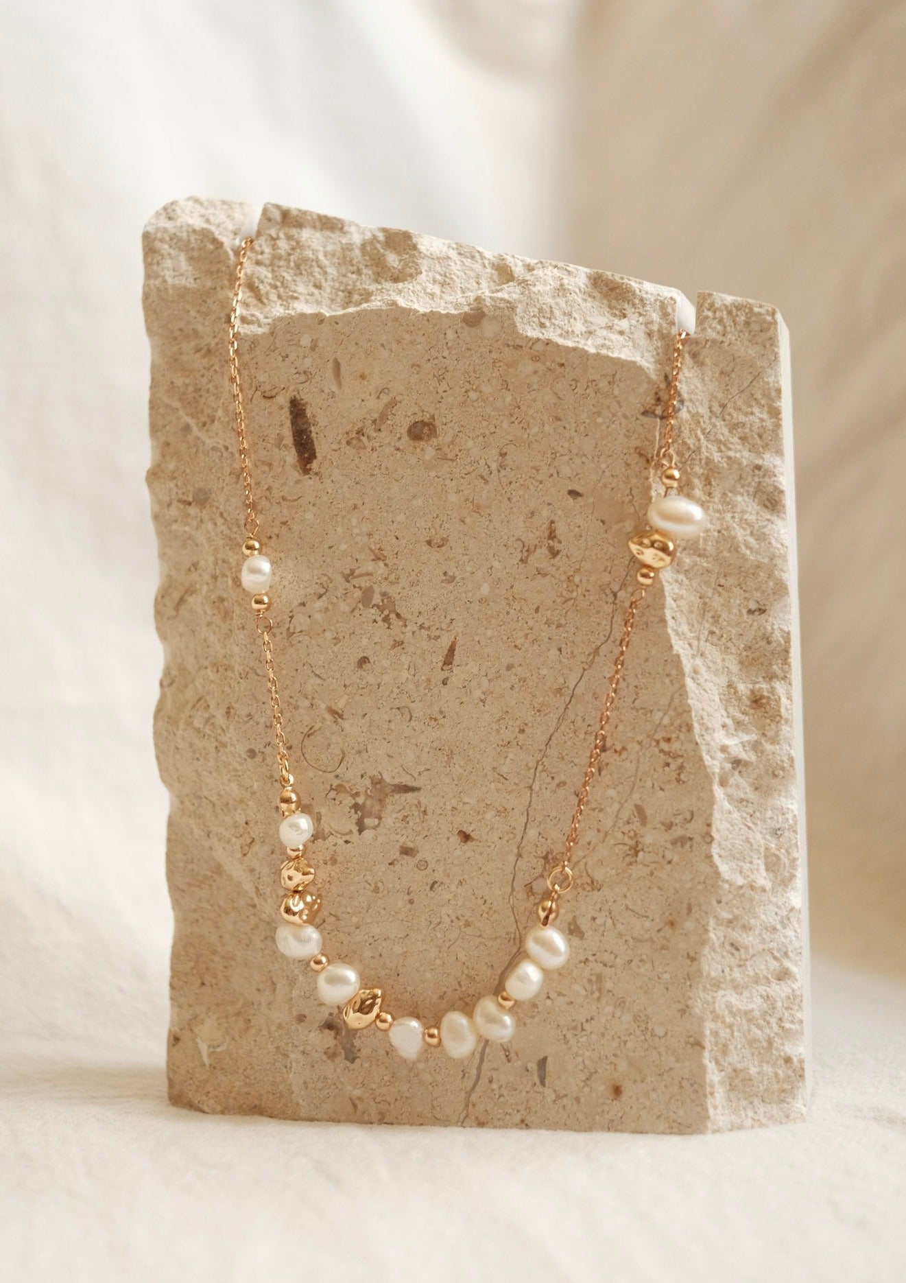 Timeless French Pearl Necklace - NOV ACCESSORIES